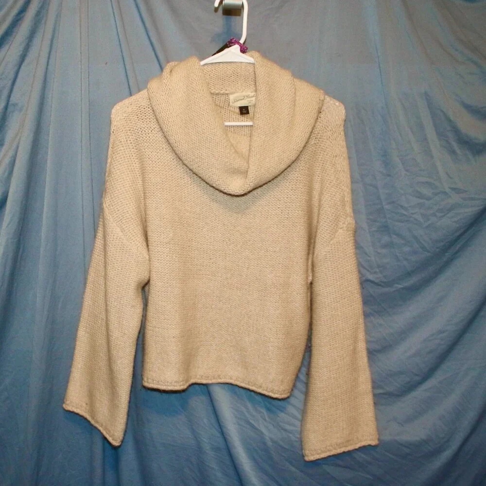 Universal Thread sz XS Cropped Sweater - Picture 2 of 2